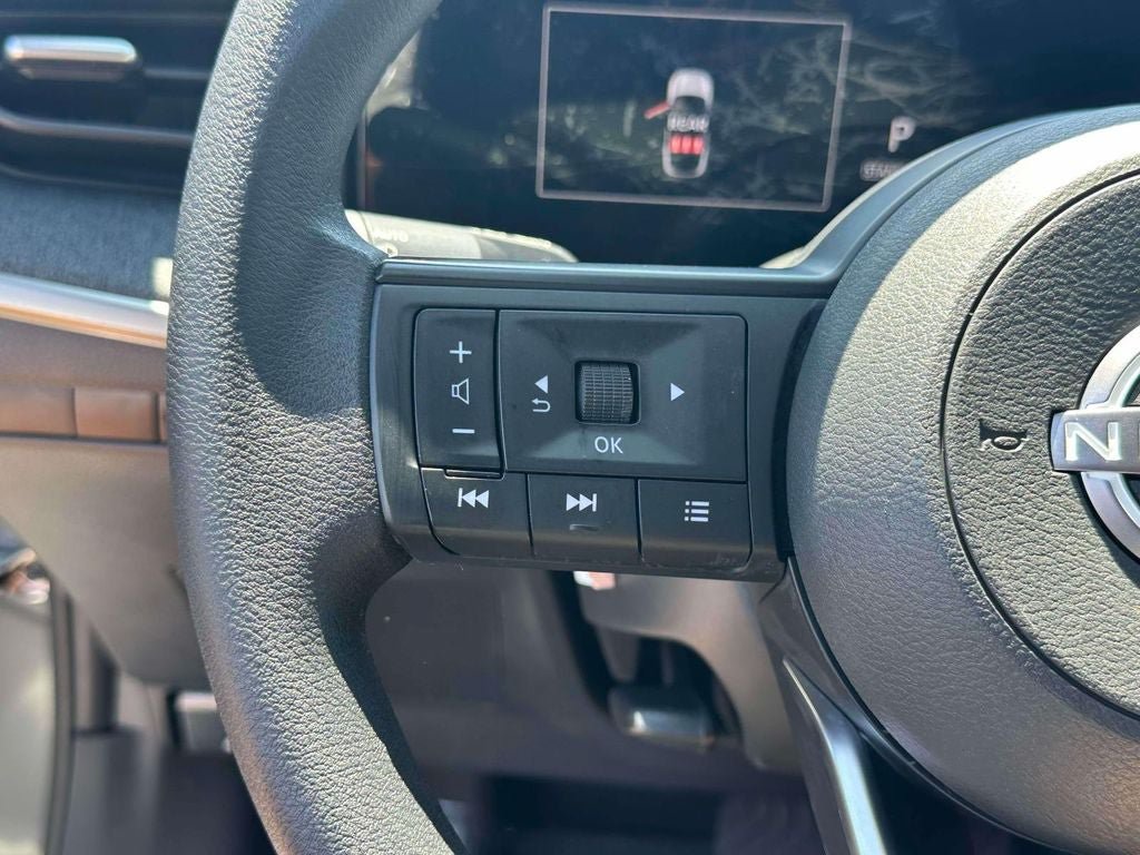 Used 2025 Nissan Kicks SV w/ SV Premium Package AWD/4WD image 19