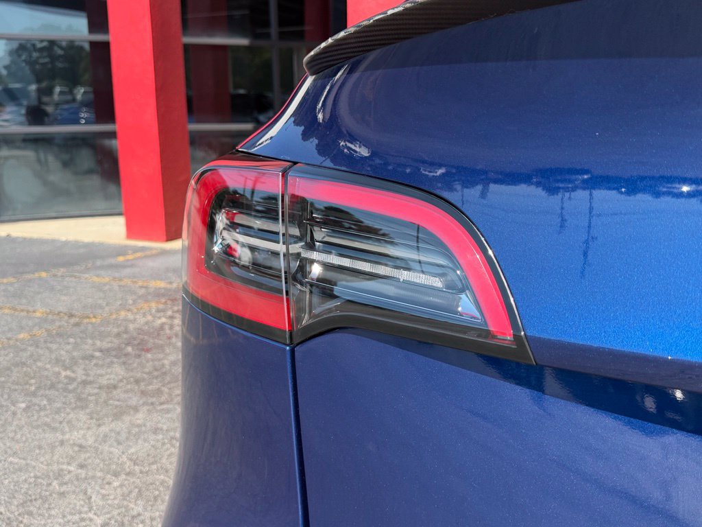 Used 2022 Tesla Model Y Performance AWD/4WD image 12