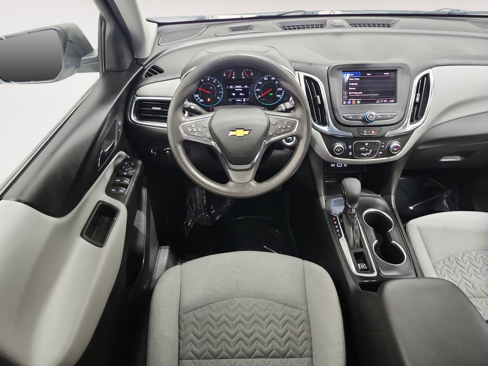 Used 2023 Chevrolet Equinox LS FWD image 10