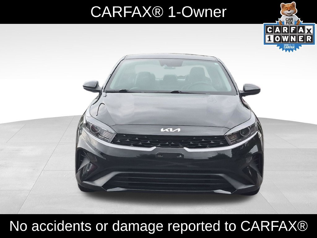 Used 2023 Kia Forte LXS FWD image 3