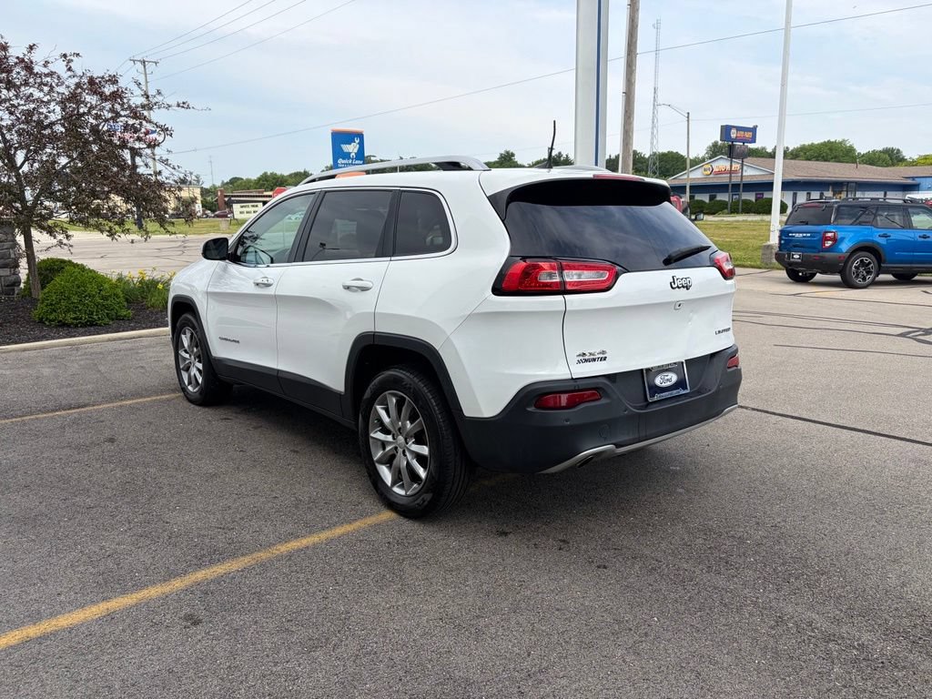 Used 2018 Jeep Cherokee Limited AWD/4WD image 31