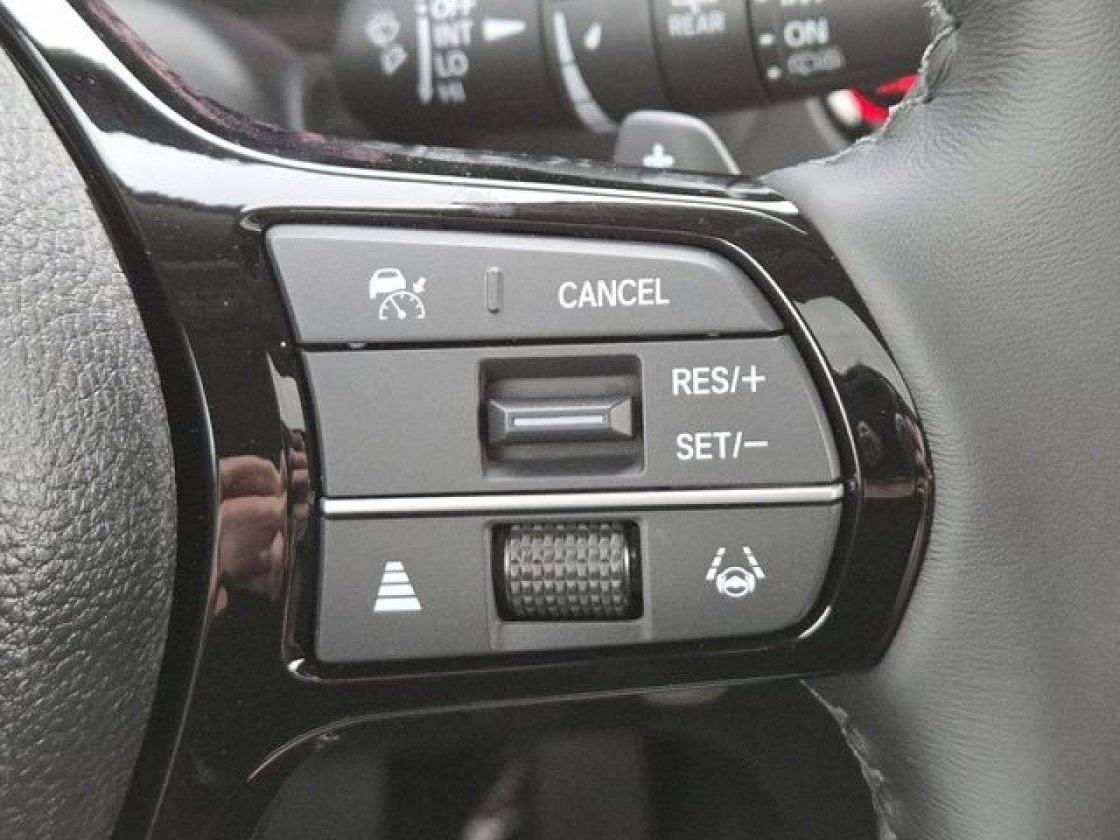 New 2026 Honda Pilot Touring image 15