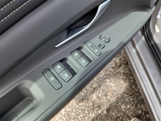 New 2025 Hyundai Elantra SEL image 13