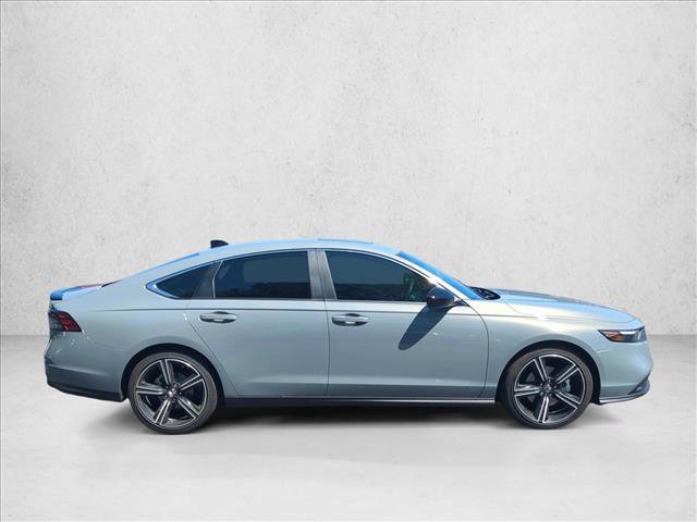 Used 2025 Honda Accord Sport image 4