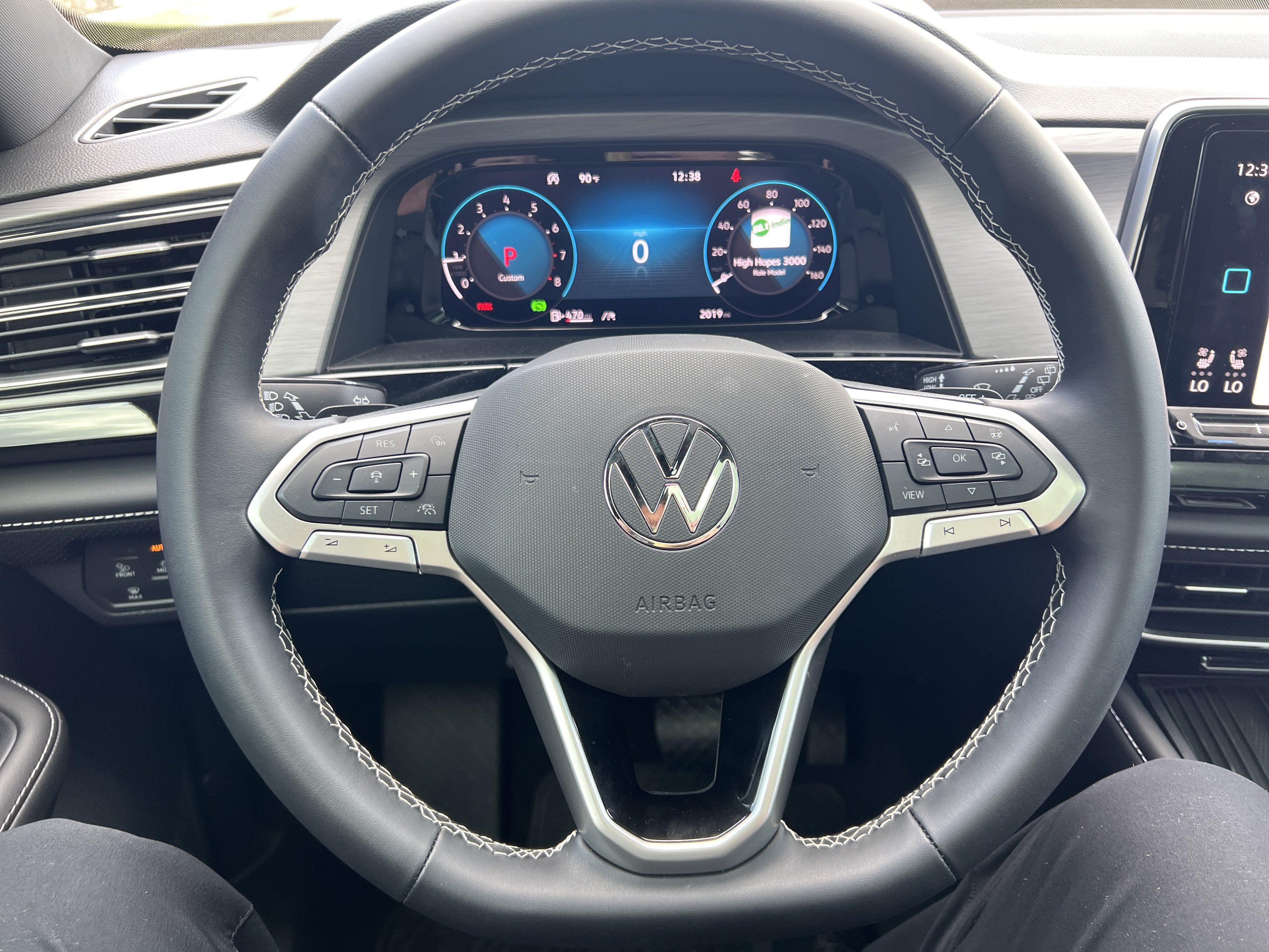 Certified 2026 Volkswagen Atlas Cross Sport SE FWD image 14