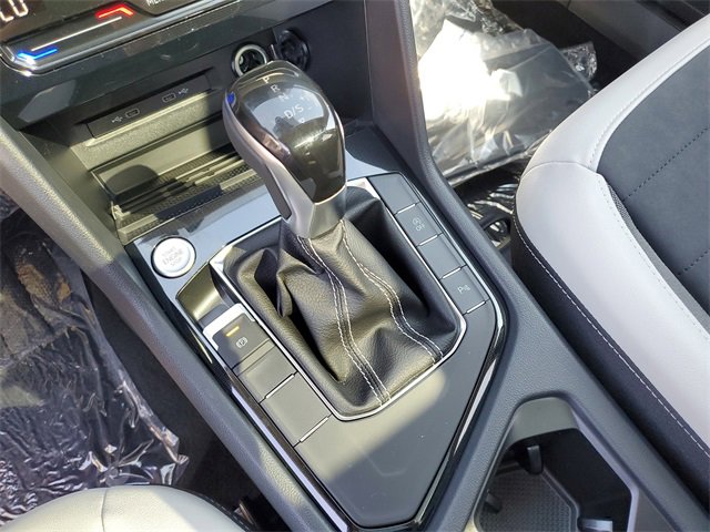 New 2025 Volkswagen Taos SE image 29