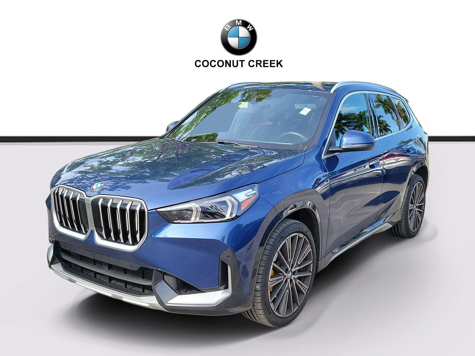 Used 2025 BMW X1 xDrive28i w/ Convenience Package AWD/4WD image 3