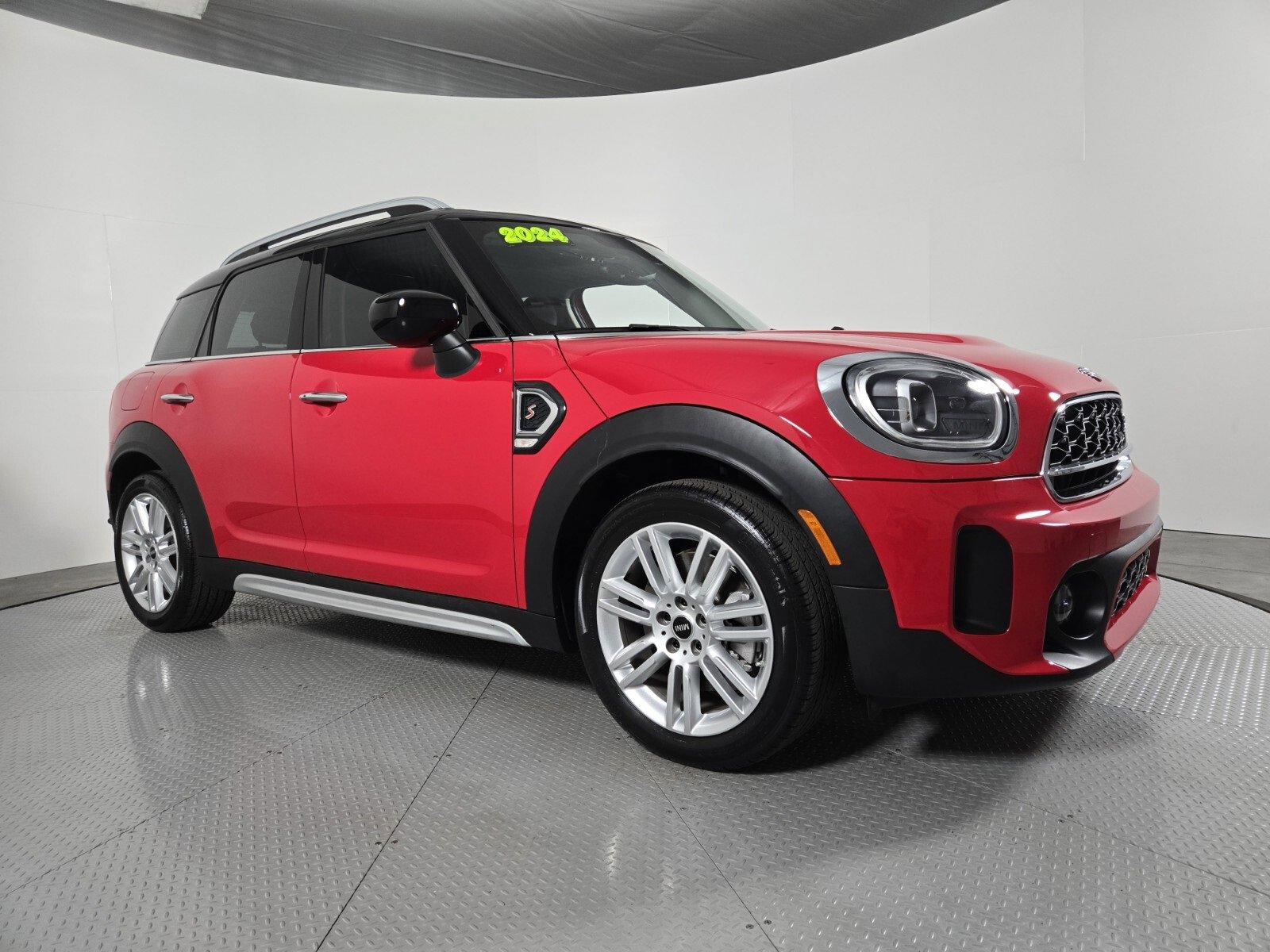 Used 2024 MINI Cooper Countryman S image 2
