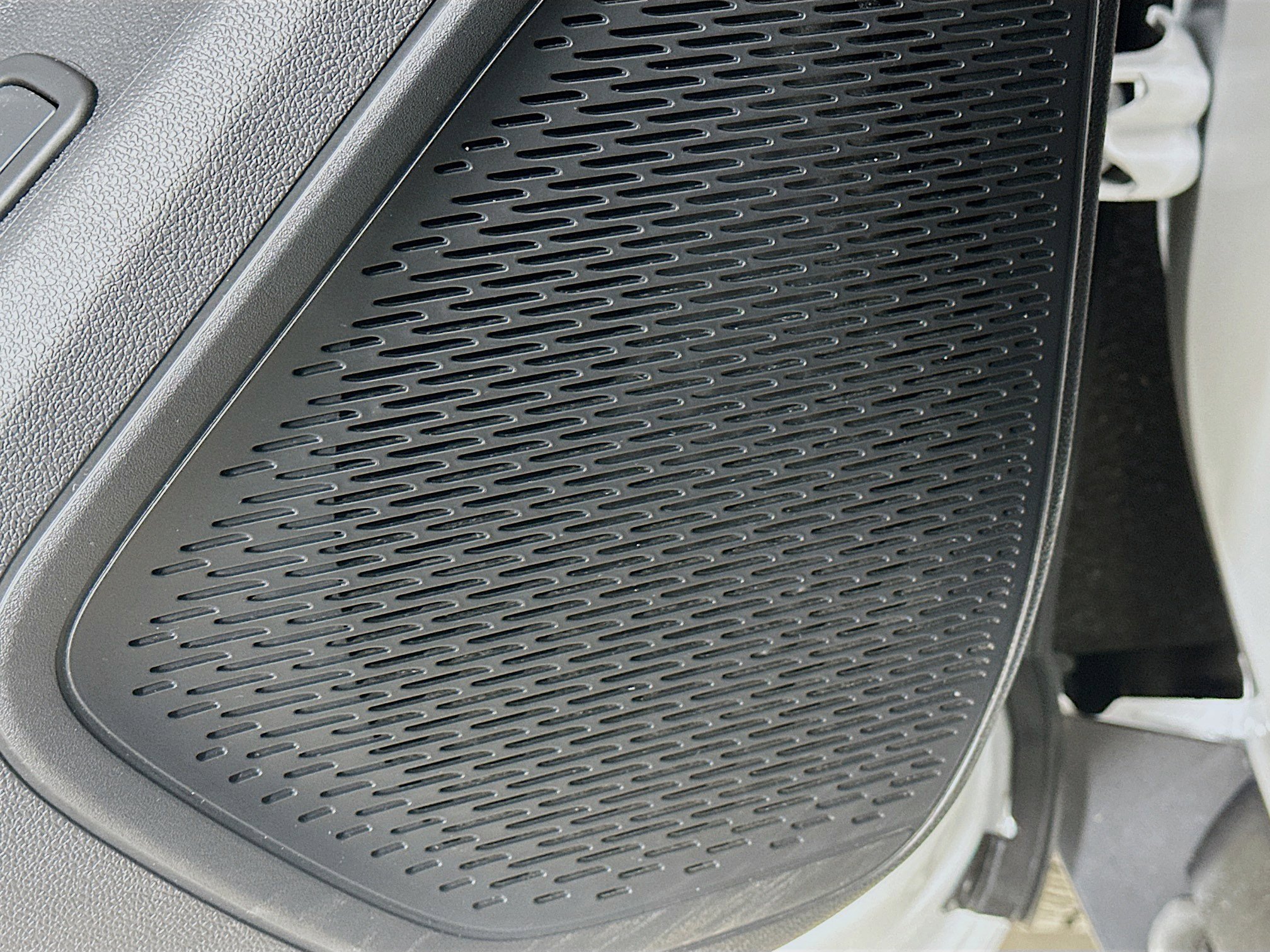 Used 2024 Chevrolet Traverse LT w/ Midnight/Sport Edition image 24