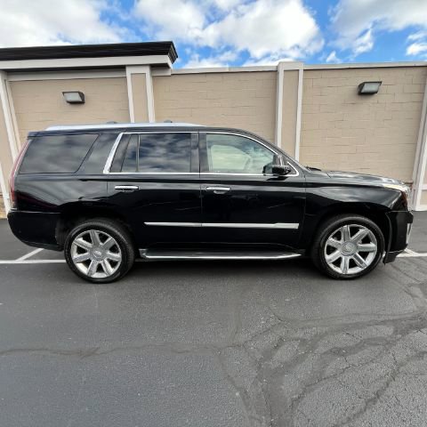 Used 2018 Cadillac Escalade Luxury image 4