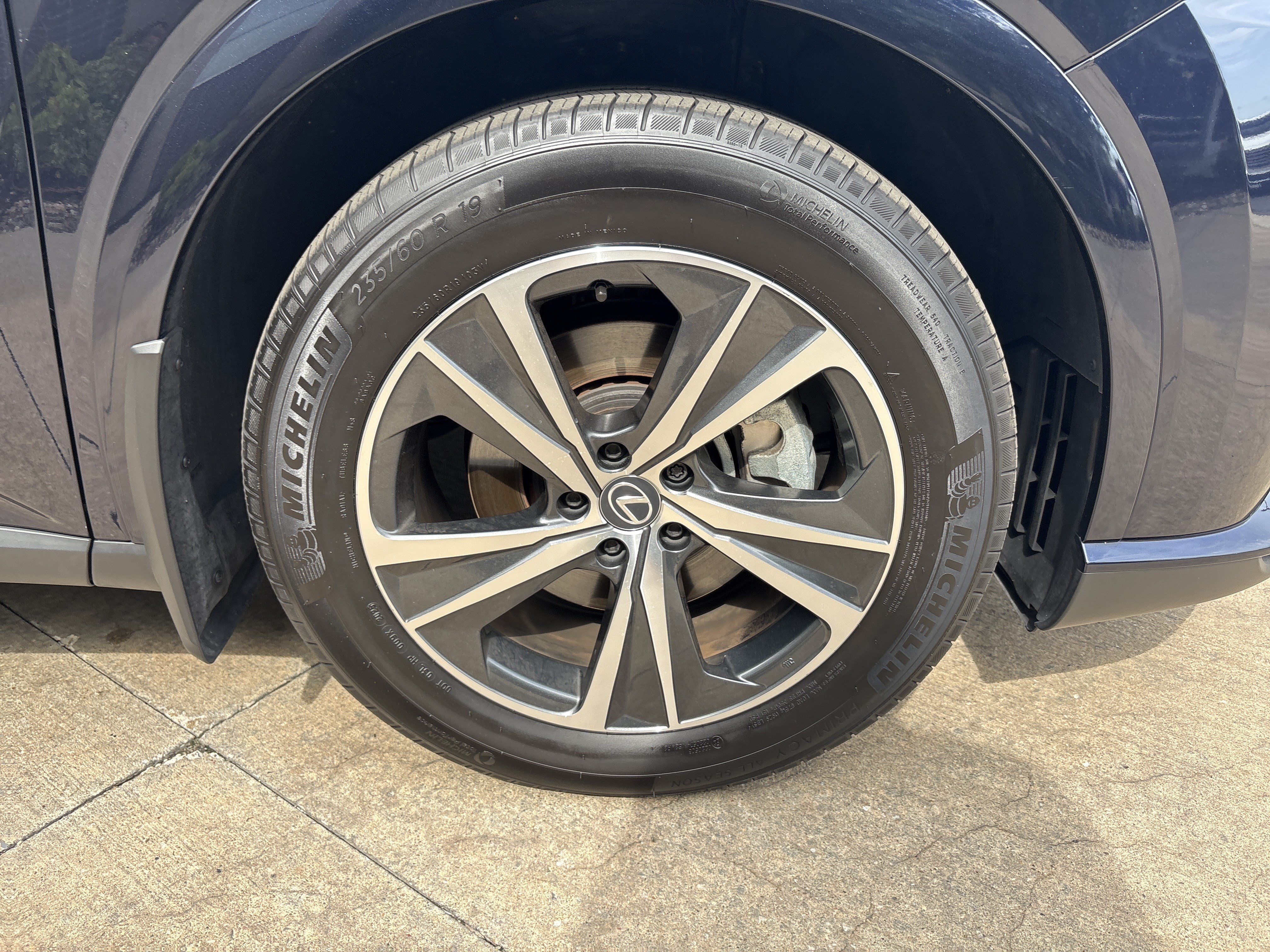 Certified 2025 Lexus RX 350h w/ Accessory Package AWD/4WD image 13