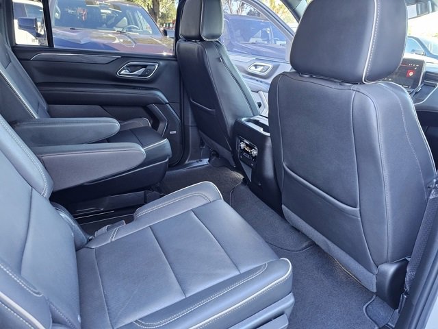 Used 2023 GMC Yukon XL SLT w/ SLT Luxury Package image 26
