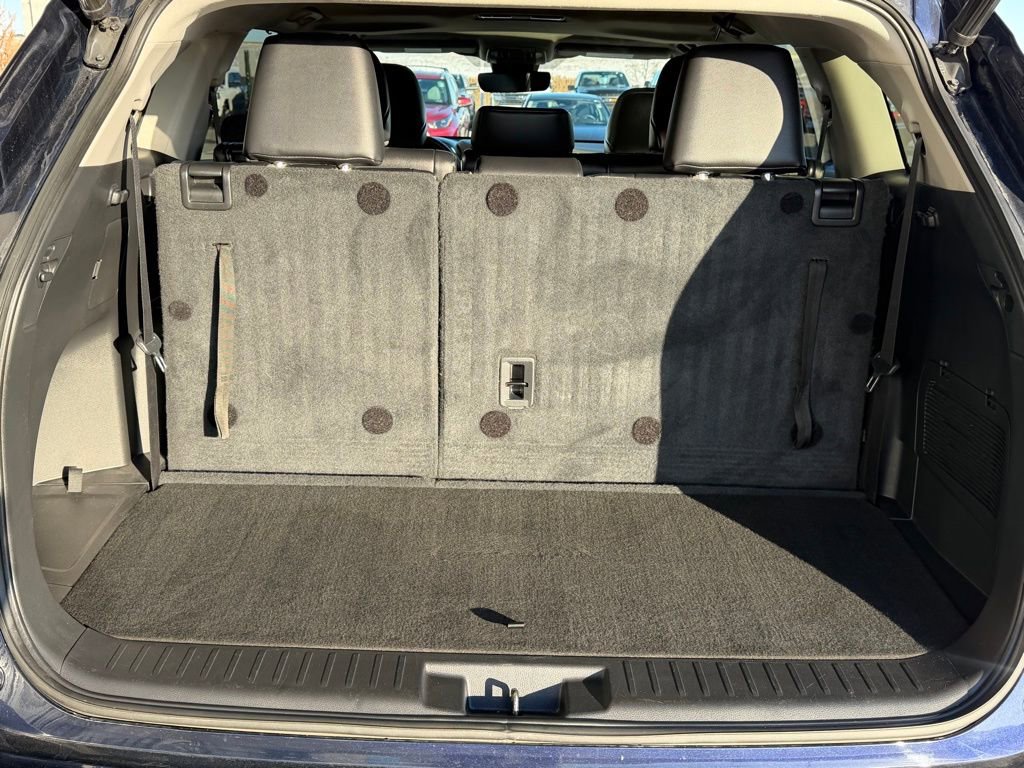 Used 2022 Toyota Highlander XLE image 9