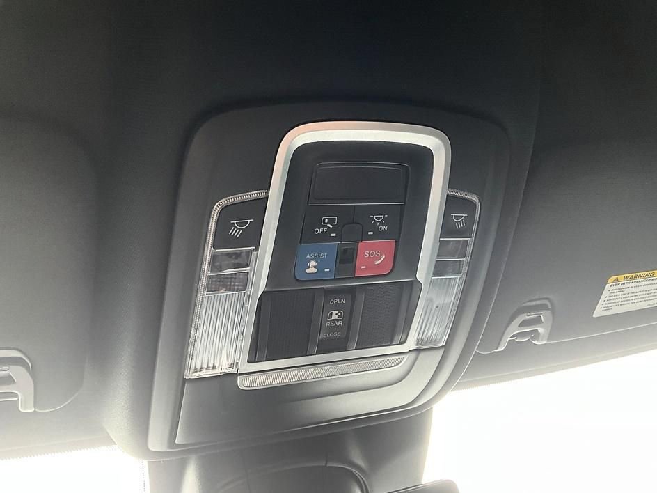 Used 2022 RAM 4500 4x4 Crew Cab DRW image 28