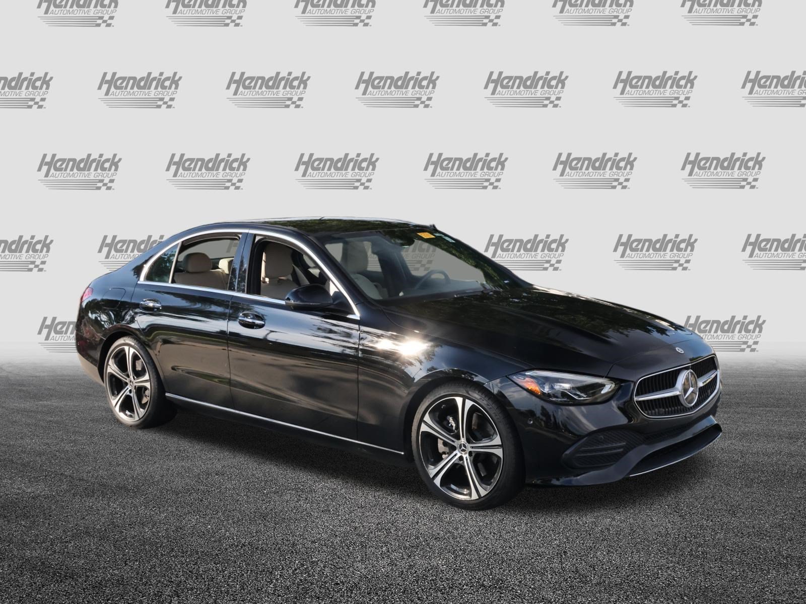Used 2023 Mercedes-Benz C 300 Sedan image 2