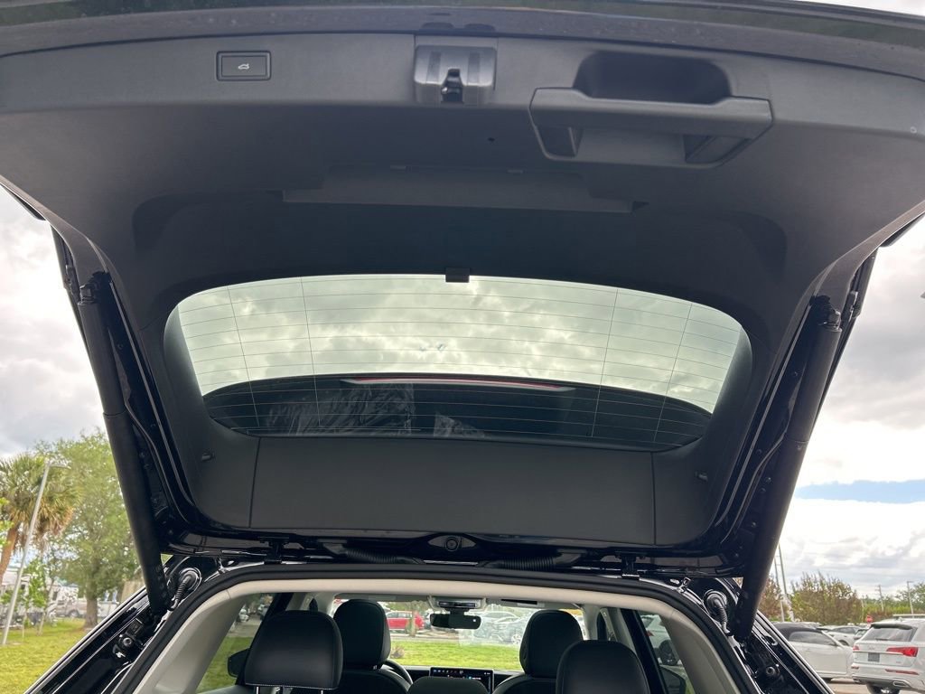 New 2026 Volkswagen Tiguan SE FWD image 53