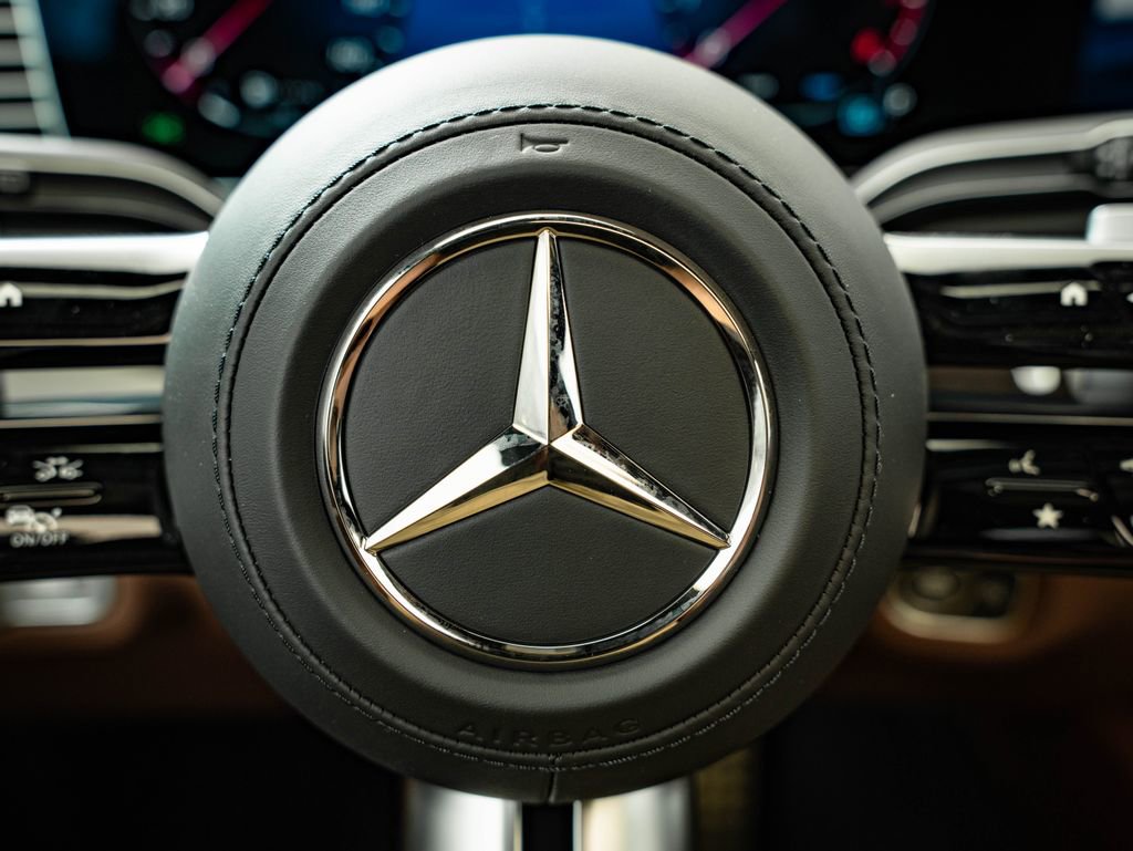 New 2026 Mercedes-Benz GLS 450 4MATIC image 32