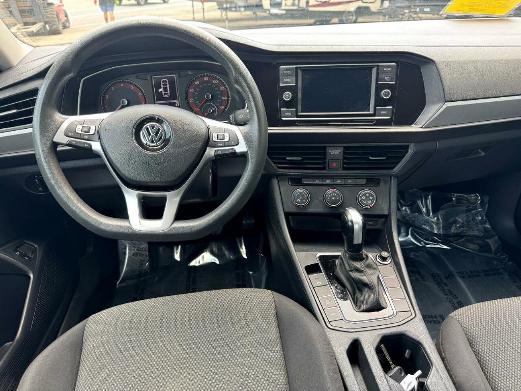 Used 2020 Volkswagen Jetta S image 17
