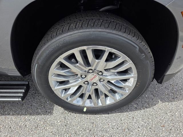New 2026 GMC Yukon XL Denali w/ Sun & Power Step Package AWD/4WD image 19