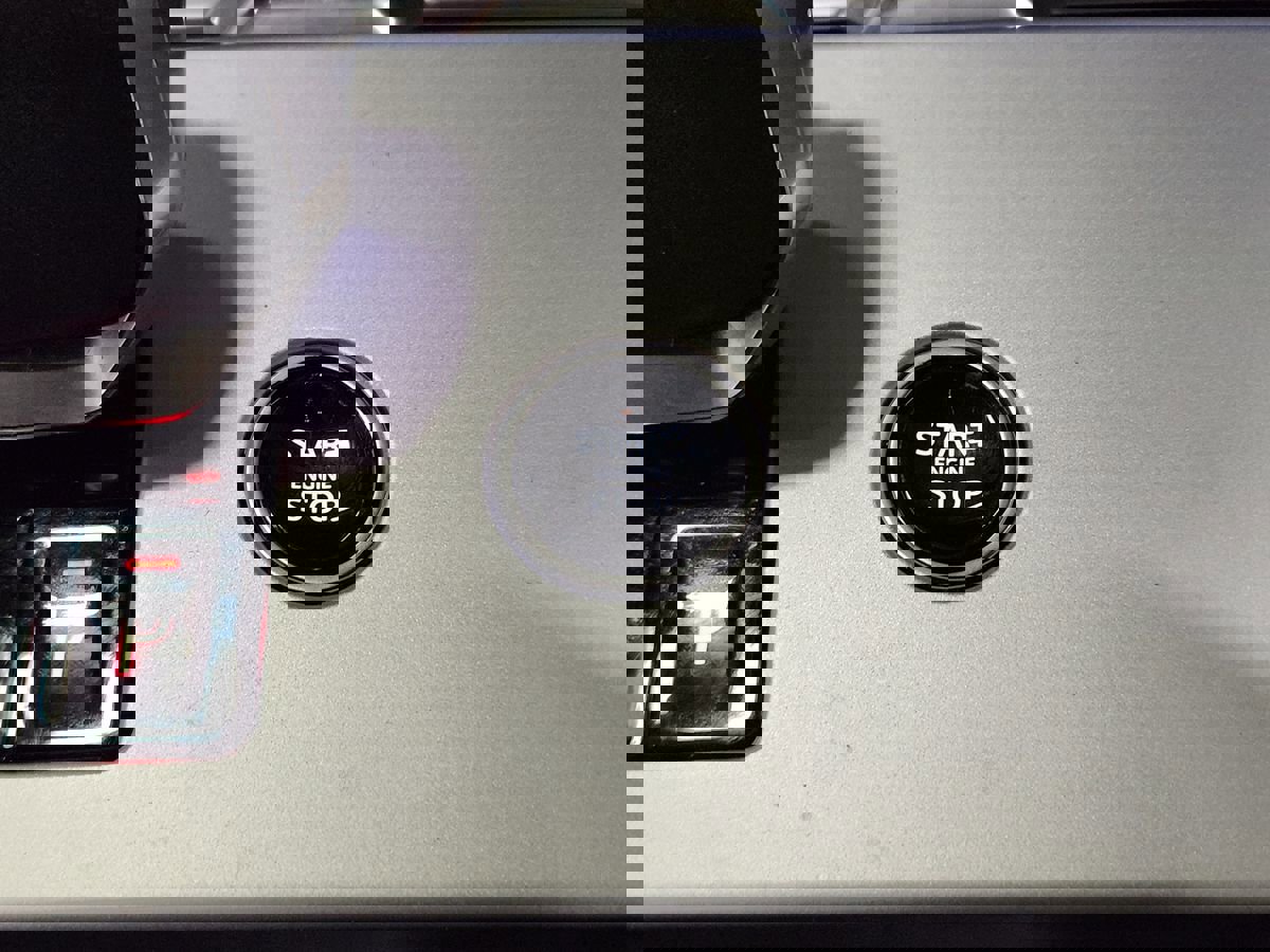 Used 2024 Land Rover Range Rover Long Wheelbase Autobiography image 40