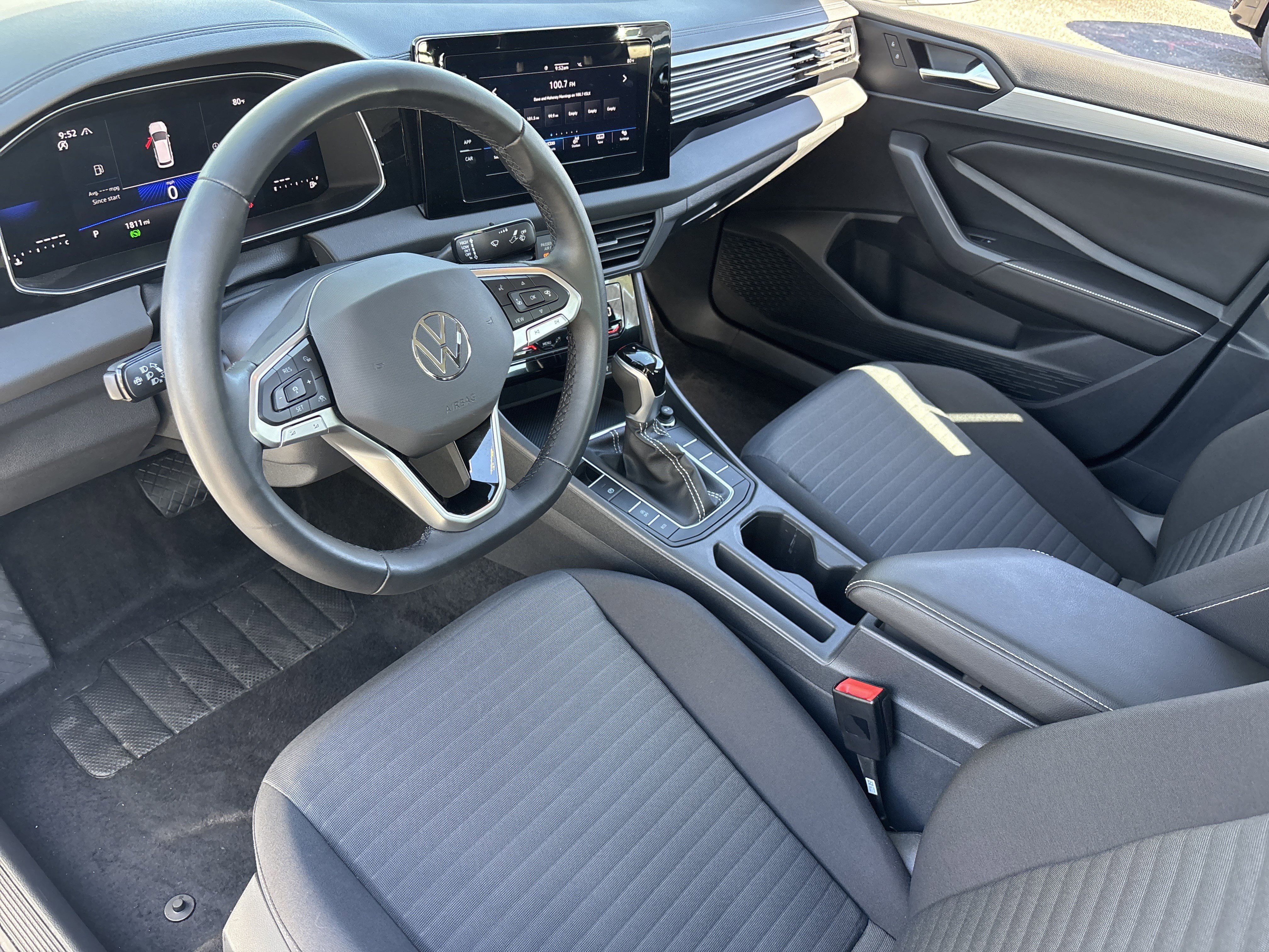 Used 2025 Volkswagen Jetta S image 17