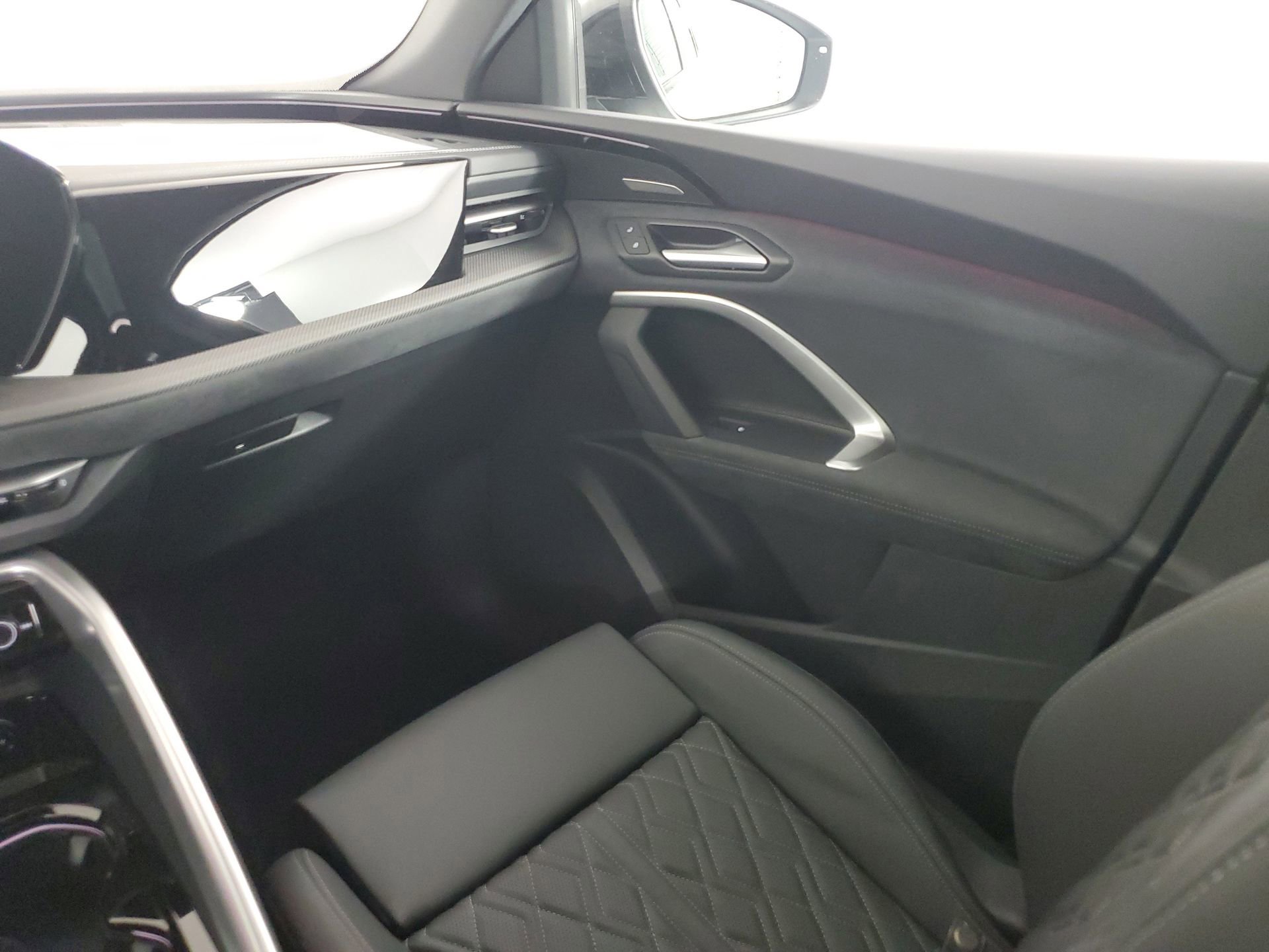 New 2025 Audi SQ5 Premium Plus image 46