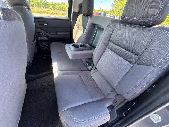 Used 2023 Nissan Frontier SV RWD image 16