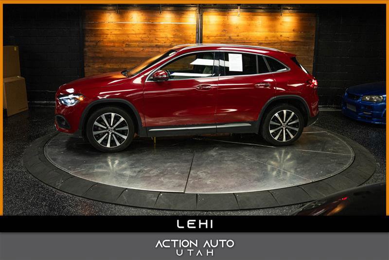 Used 2022 Mercedes-Benz GLA 250 4MATIC w/ Premium Package image 1