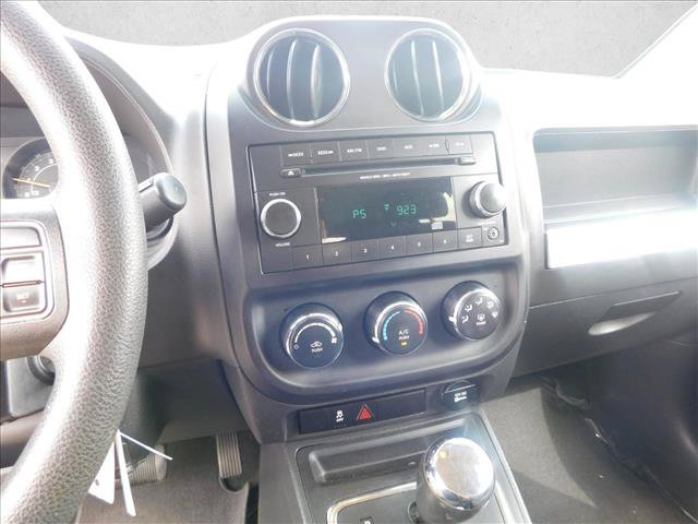 Used 2015 Jeep Compass Sport w/ Power Value Group AWD/4WD image 20