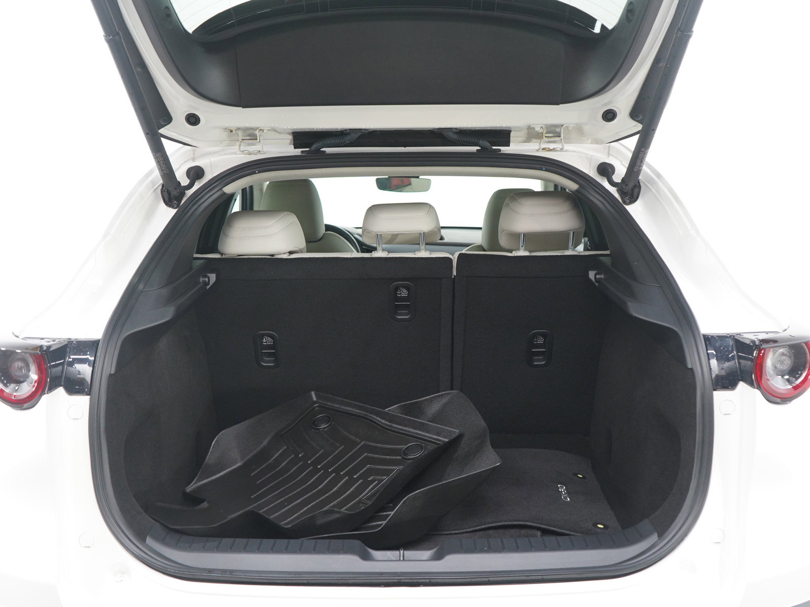 Used 2022 MAZDA CX-30 AWD 2.5 S w/ Premium Package image 16
