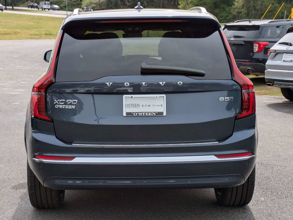 New 2026 Volvo XC90 B5 Core AWD/4WD image 5