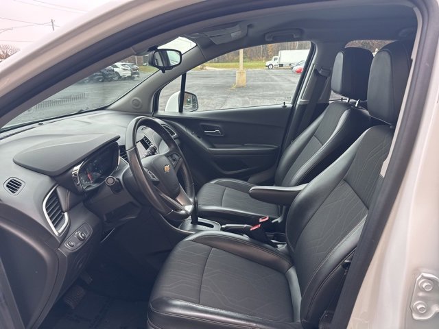 Used 2021 Chevrolet Trax LT w/ Driver Confidence Package image 20