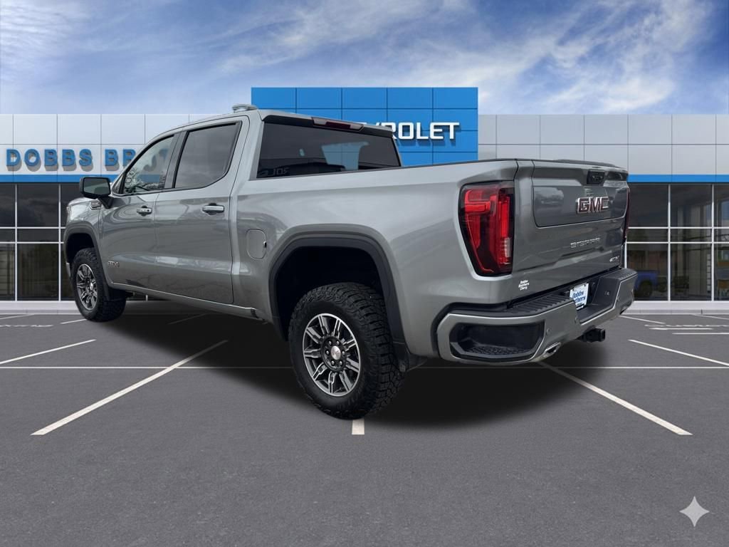 Used 2025 GMC Sierra 1500 AT4 image 5