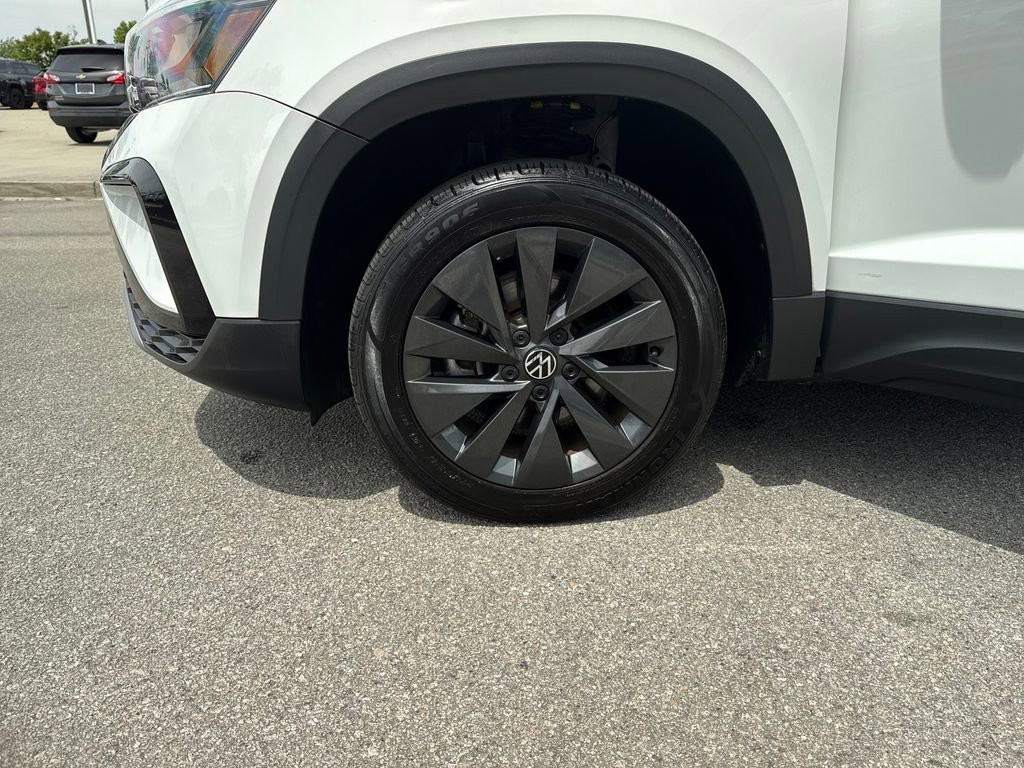 Used 2022 Volkswagen Taos S image 13