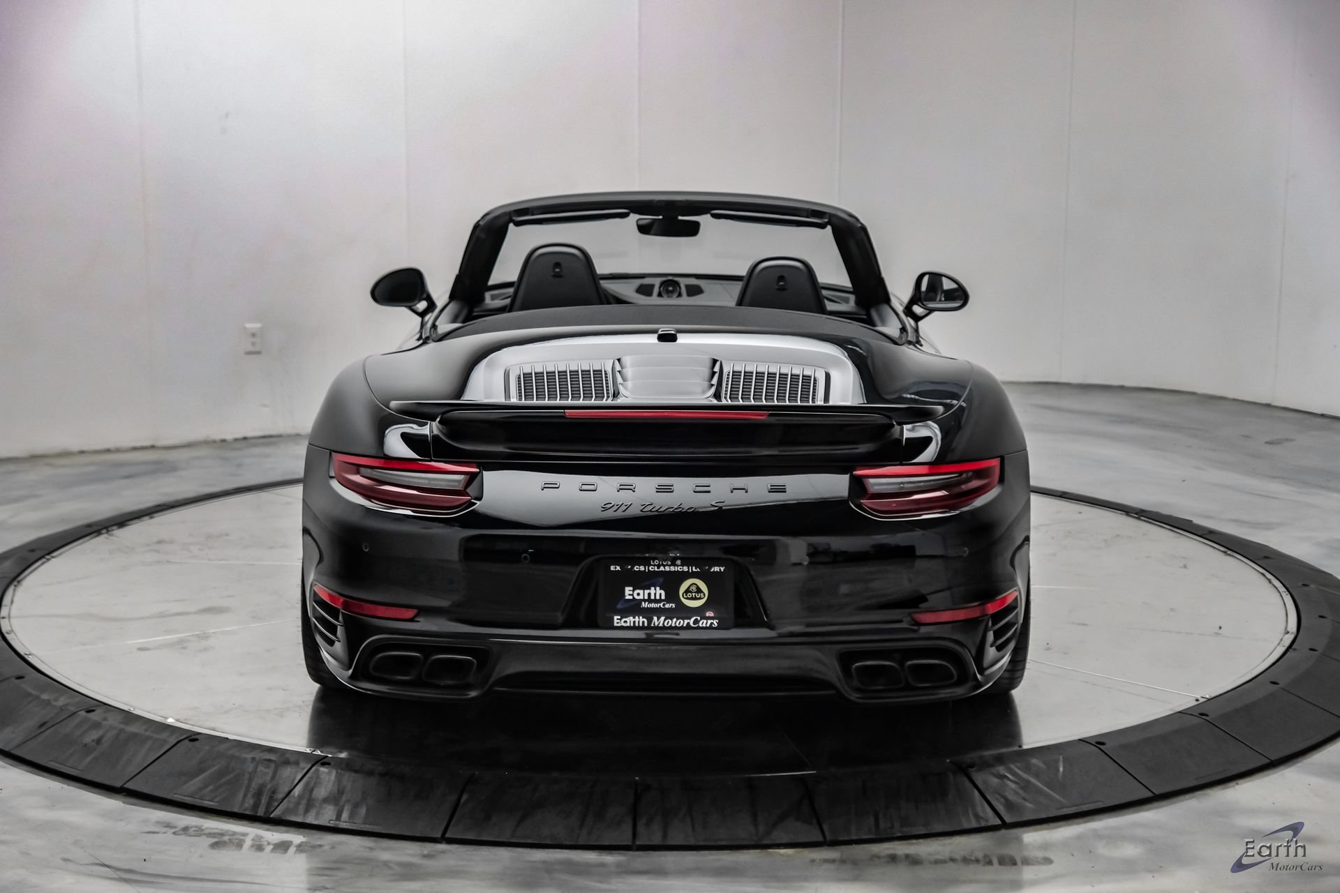 Used 2019 Porsche 911 Turbo S AWD/4WD image 16