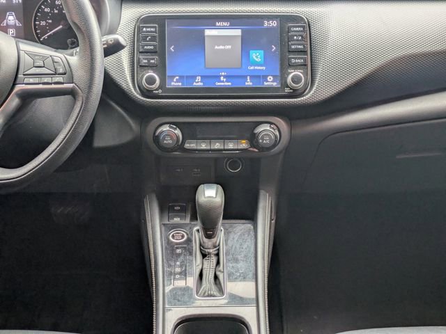 Used 2022 Nissan Kicks SV image 20