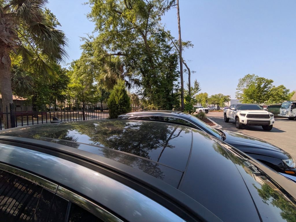 Used 2022 Ford Escape Titanium w/ Class II Trailer Tow Package FWD image 10