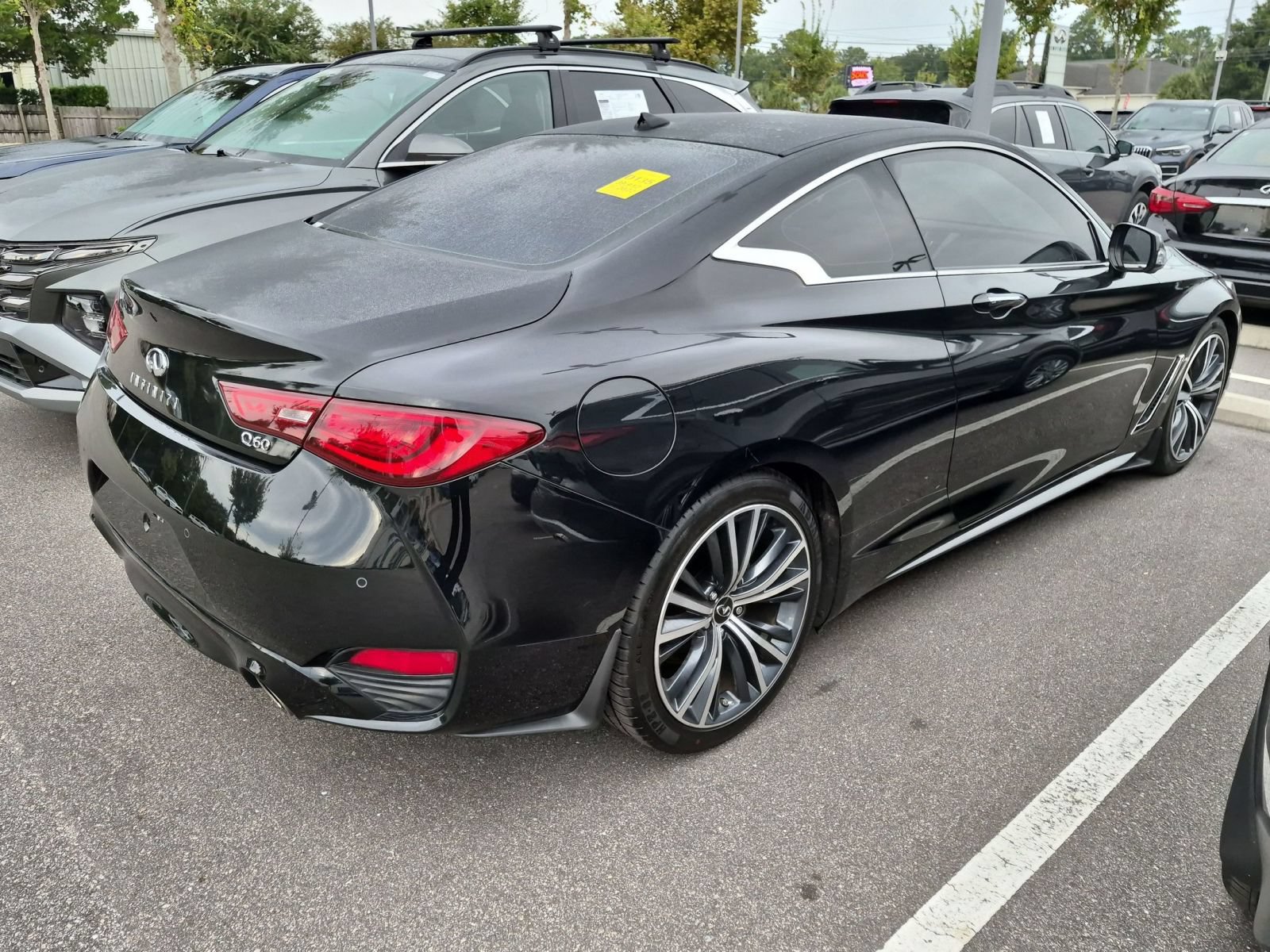 Used 2022 INFINITI Q60 3.0t Luxe w/ Cargo Package RWD image 2