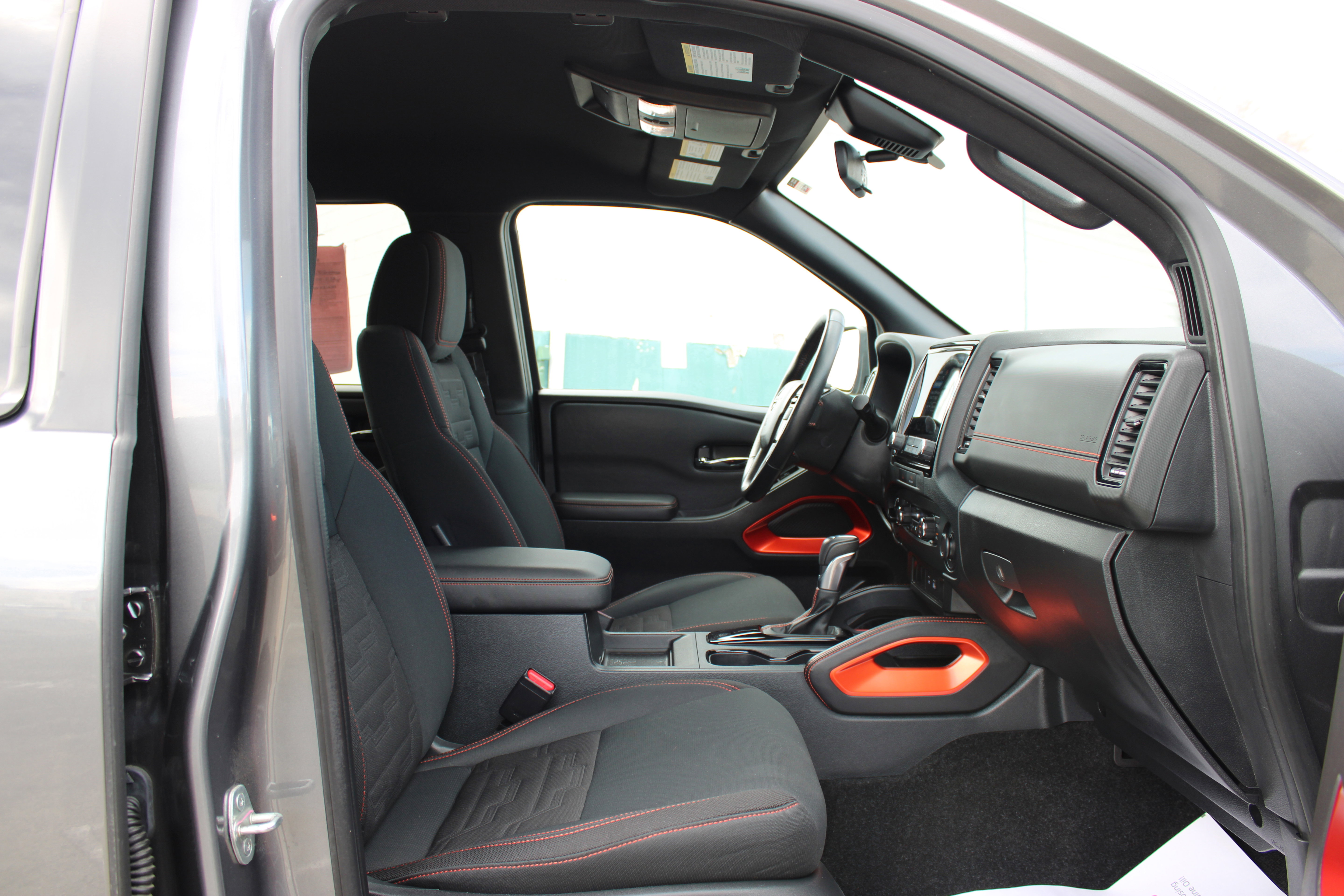 Certified 2022 Nissan Frontier PRO-4X w/ Off-Road Protection Package image 14