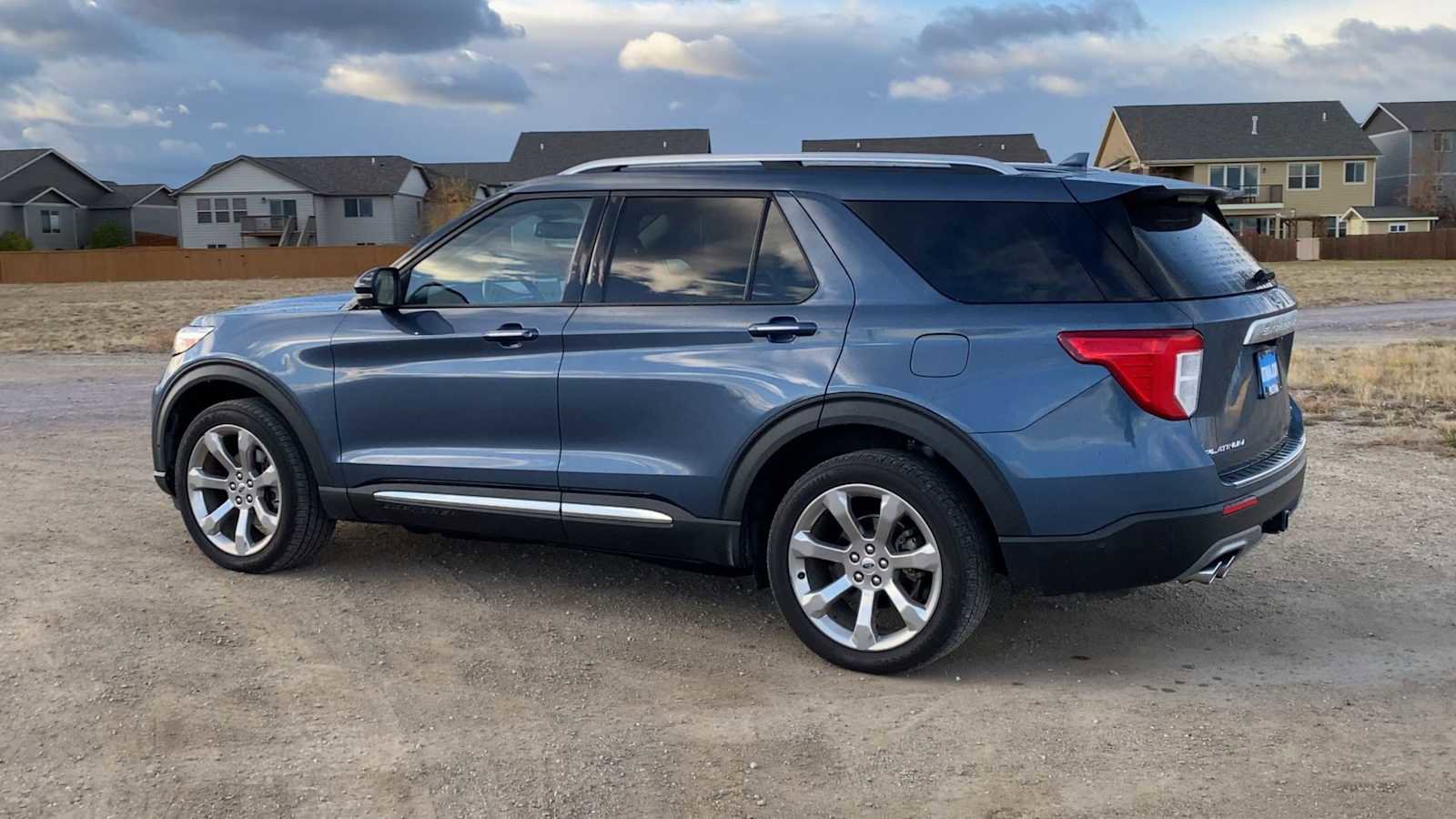 Used 2020 Ford Explorer Platinum w/ Premium Technology Package image 6