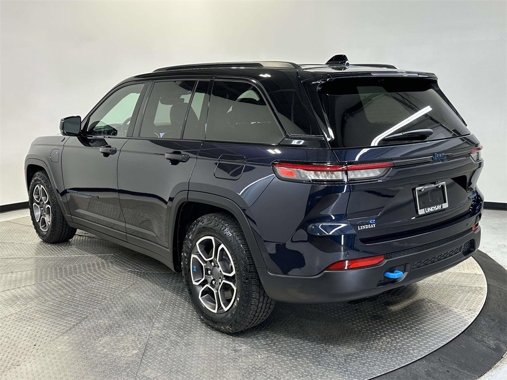 Used 2024 Jeep Grand Cherokee Trailhawk w/ Advanced Protech Group II image 5