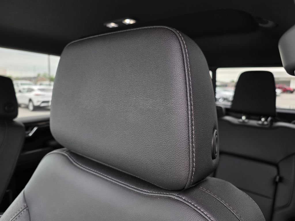 Used 2024 Chevrolet Silverado 1500 LT Trail Boss w/ Convenience Package II image 22