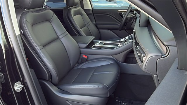New 2026 Lincoln Aviator Premiere image 10