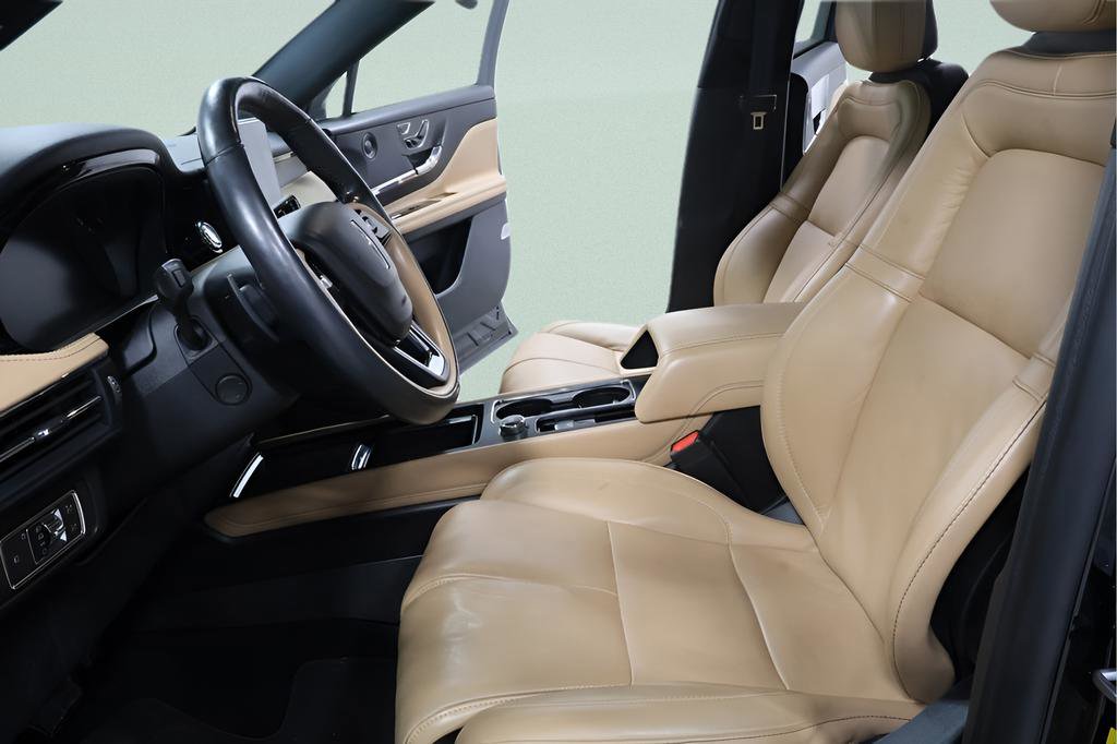 Used 2021 Lincoln Corsair Reserve w/ Equipment Group 201A image 21