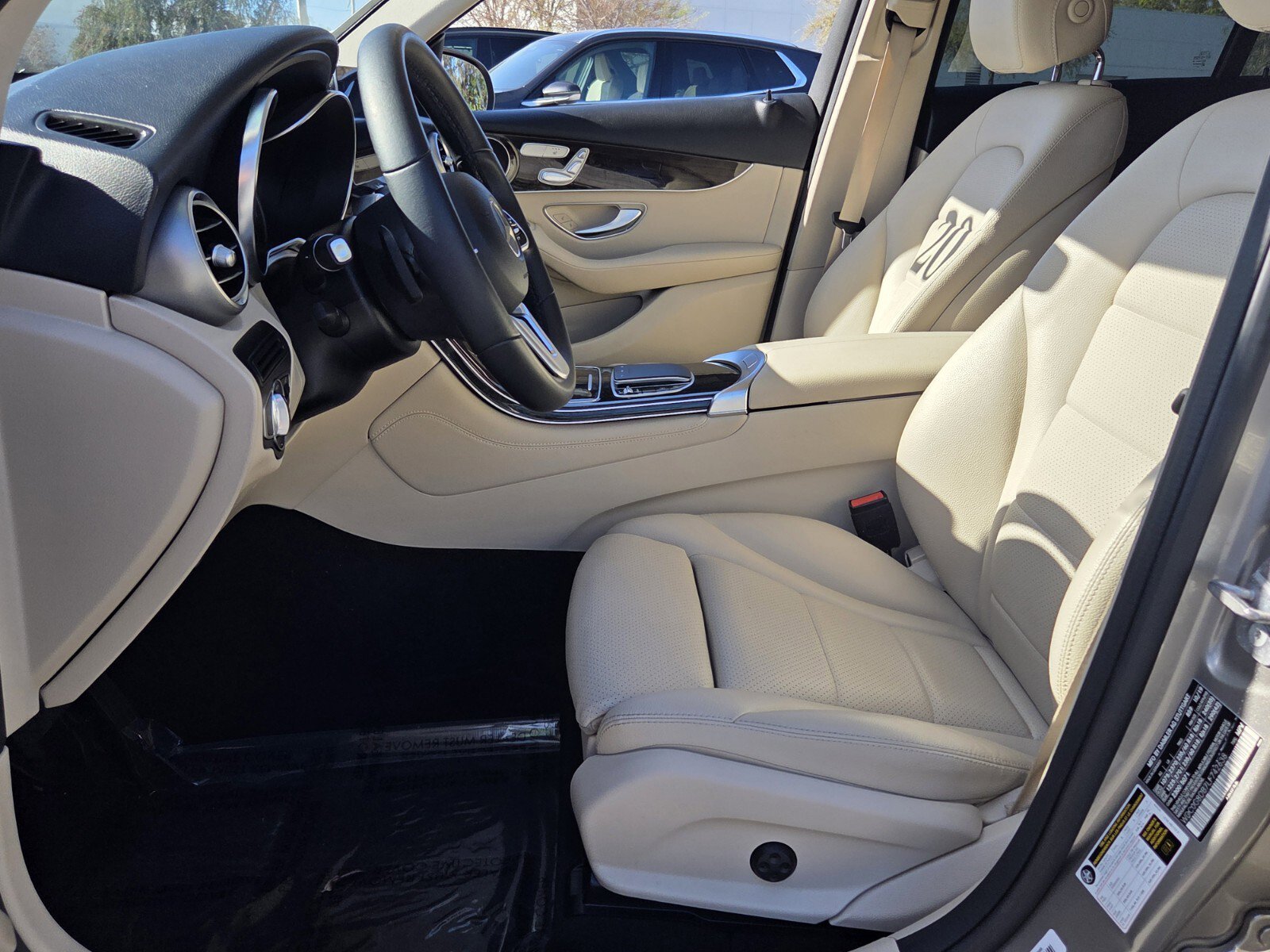 Used 2020 Mercedes-Benz GLC 300 image 10