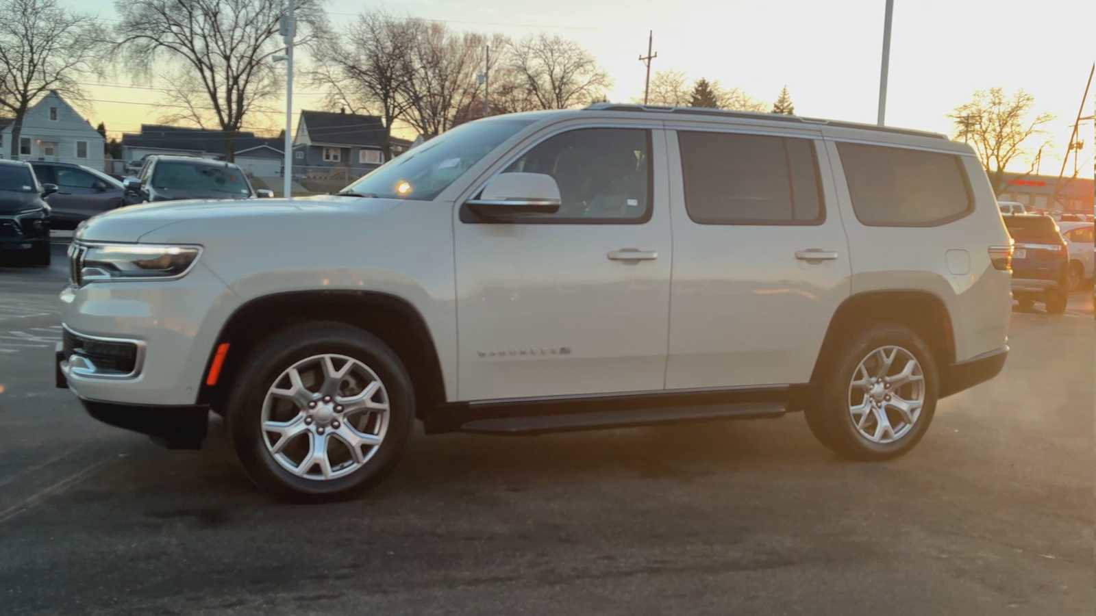 Used 2022 Jeep Wagoneer Series II image 6