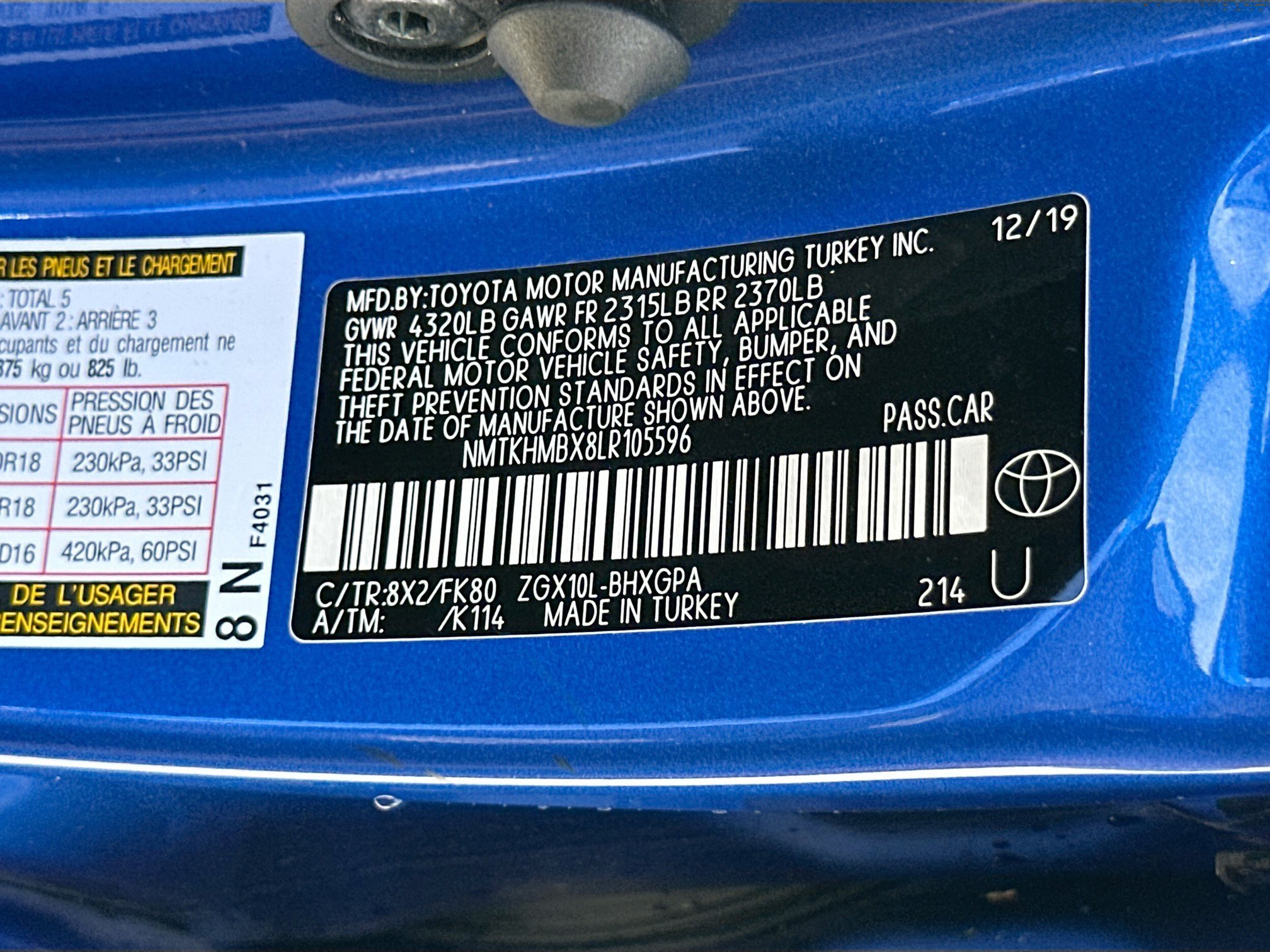 Used 2020 Toyota C-HR XLE FWD image 31