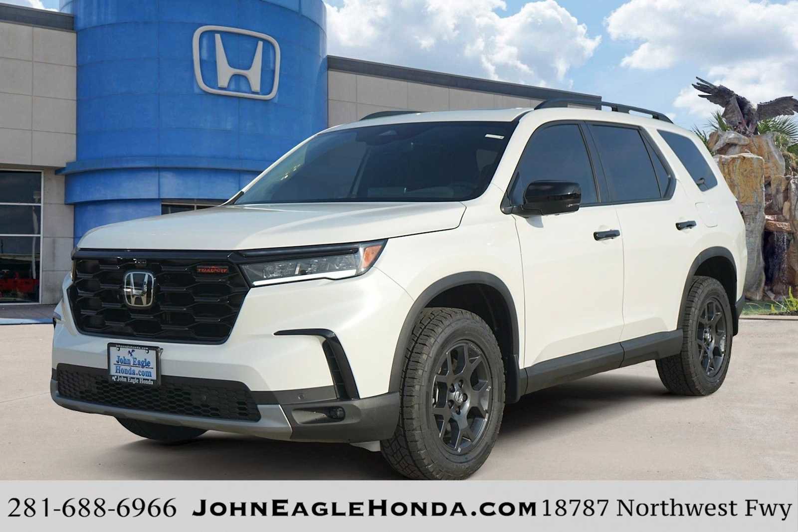 New 2025 Honda Pilot TrailSport image 1