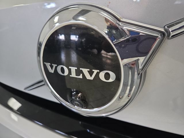 Used 2023 Volvo XC40 Recharge Ultimate image 39