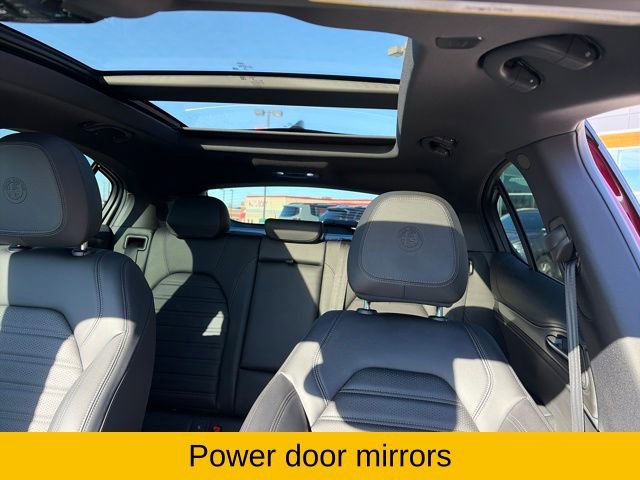 Used 2024 Alfa Romeo Stelvio Veloce image 43